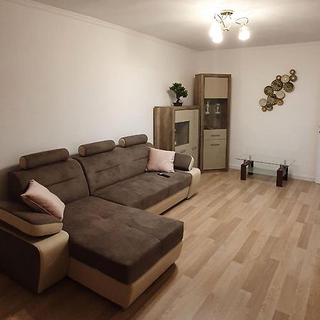 Rebecca Sweet Apartment Oradea Zewnętrze zdjęcie
